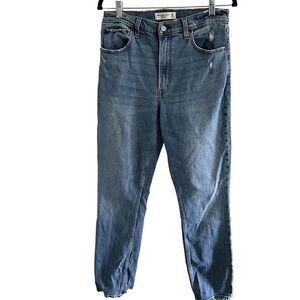 Abercrombie & Fitch 30 / 10 Skinny High Rise Mom Jean Distressed Ripped Raw Hem